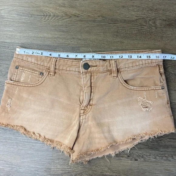 Free People Women’s Tan Denim Shorts, distressed, Raw Hem, size 27 - Picture 4 of 12